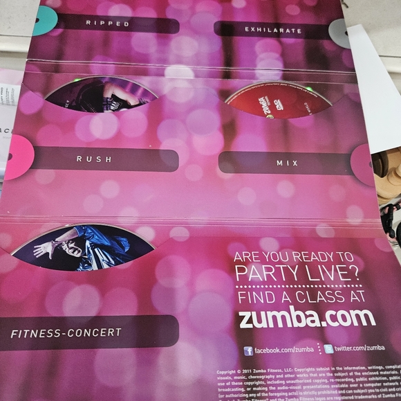 ZUMBA Fitness Exhilarate - DVD Set - Picture 6 of 8